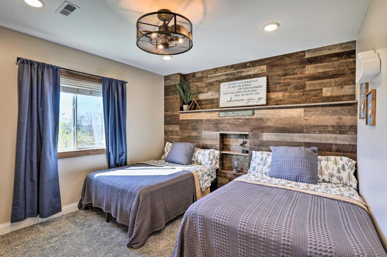 Villa Chic Williamstown Retreat With Pool And Hot Tub! Exterior foto