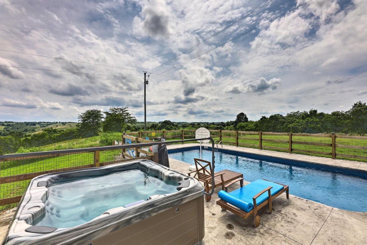 Villa Chic Williamstown Retreat With Pool And Hot Tub! Exterior foto